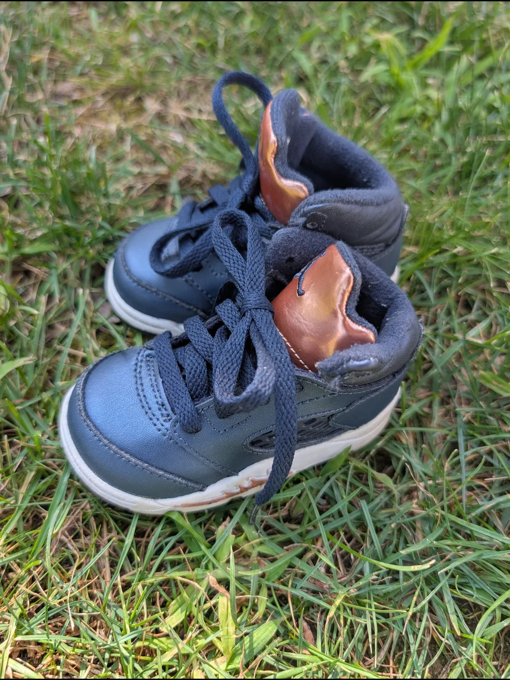 Jordan Kids Navy High-Top Sneakers with Metallic Copper Tongues